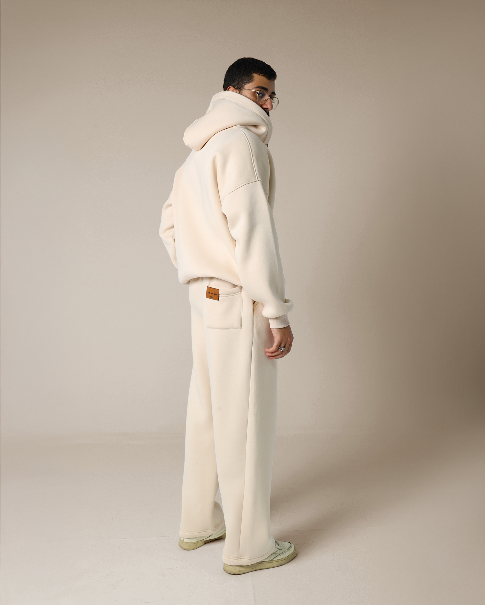 set-2 off-white